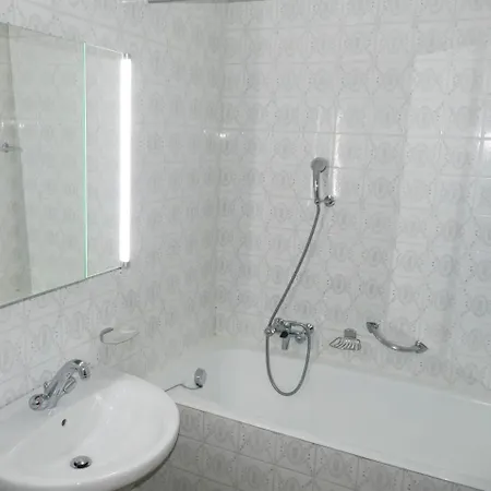 Valaisia 27b نينداز